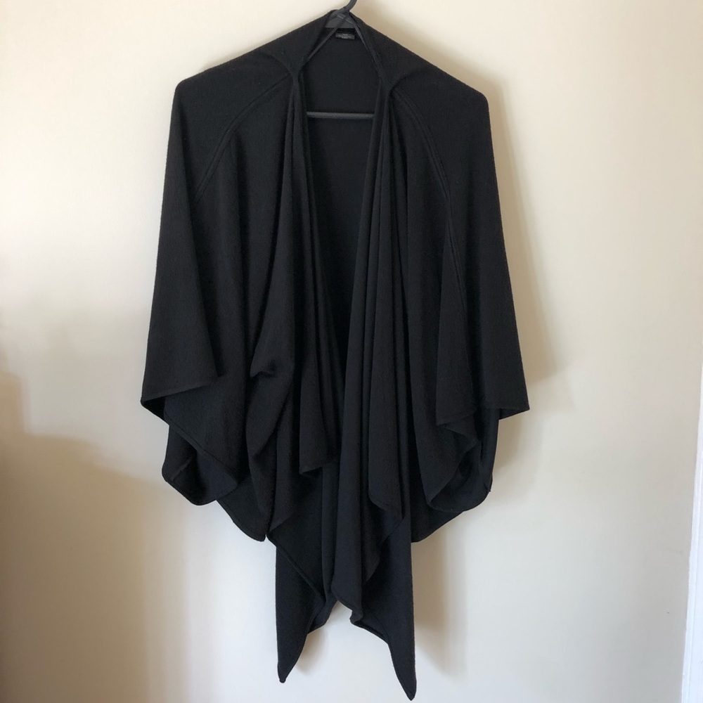 NATORI Fleece Kimono Sleeve Cascade Front Wrap Sweater, Black XS/S